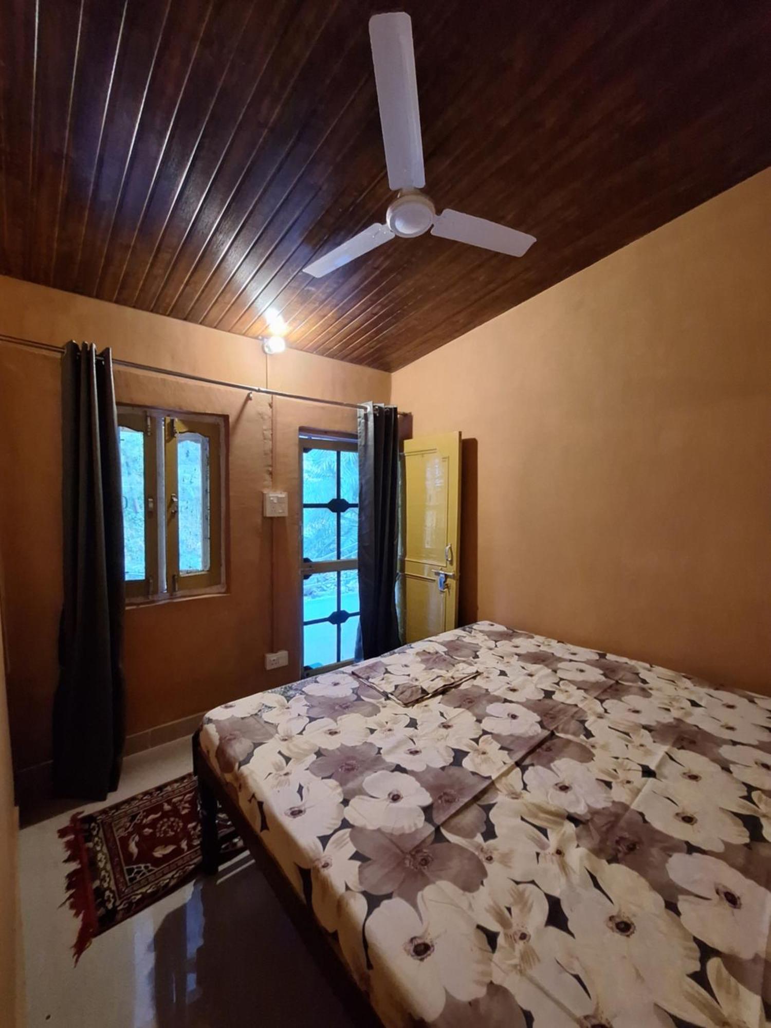 Tathastu Bir -Homestay ,Dorm,Hostel Exteriör bild