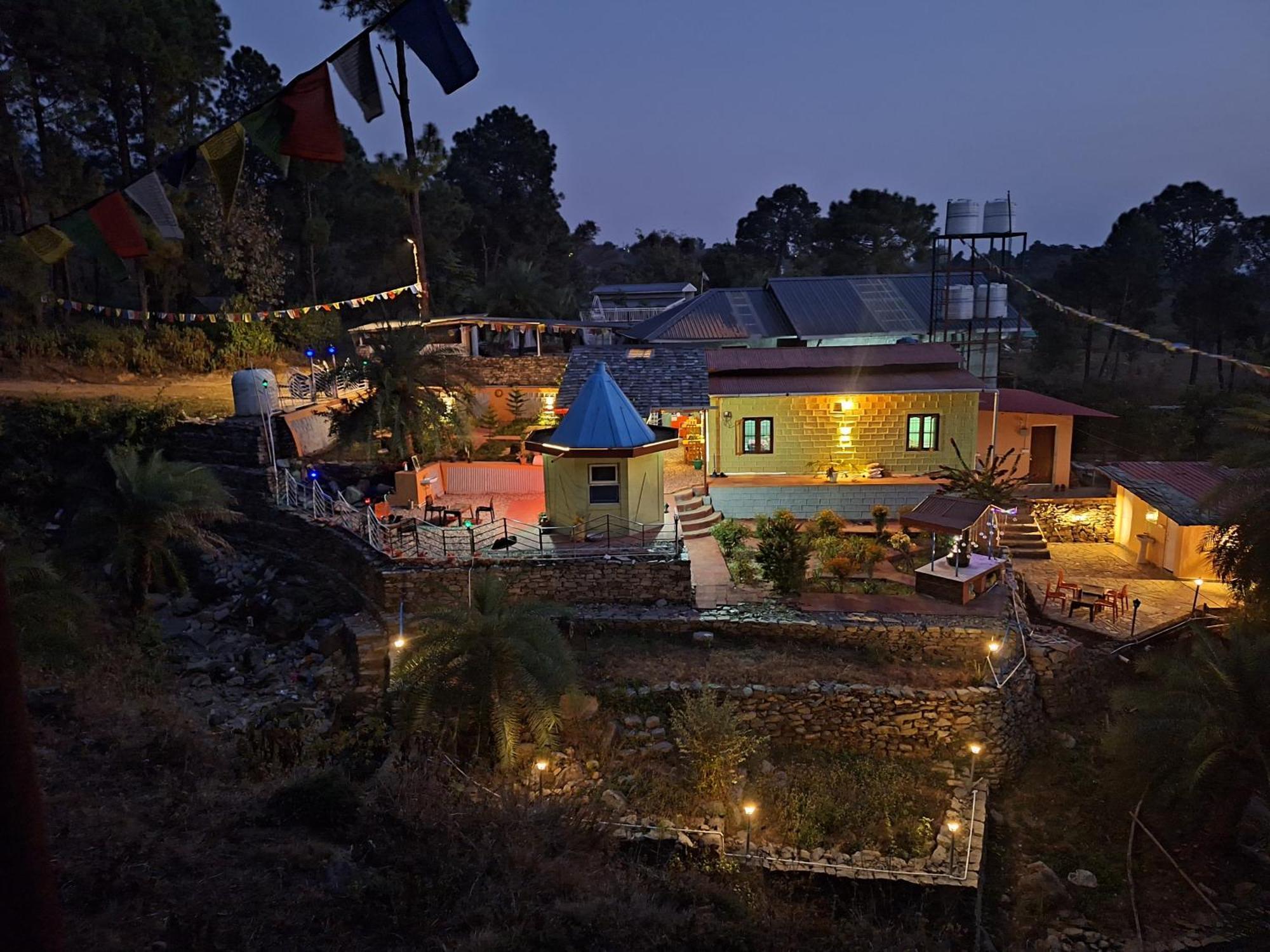 Tathastu Bir -Homestay ,Dorm,Hostel Exteriör bild
