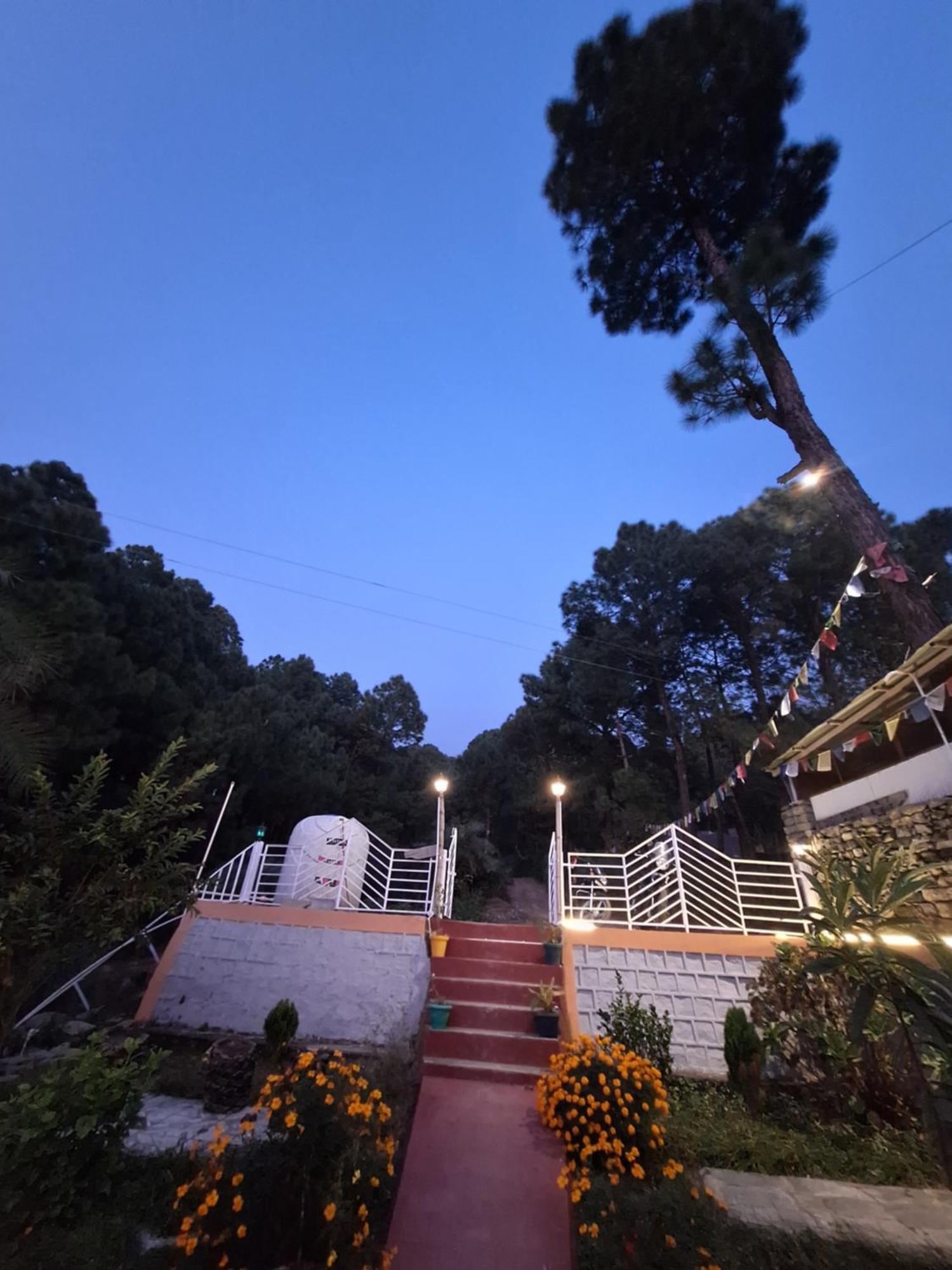Tathastu Bir -Homestay ,Dorm,Hostel Exteriör bild